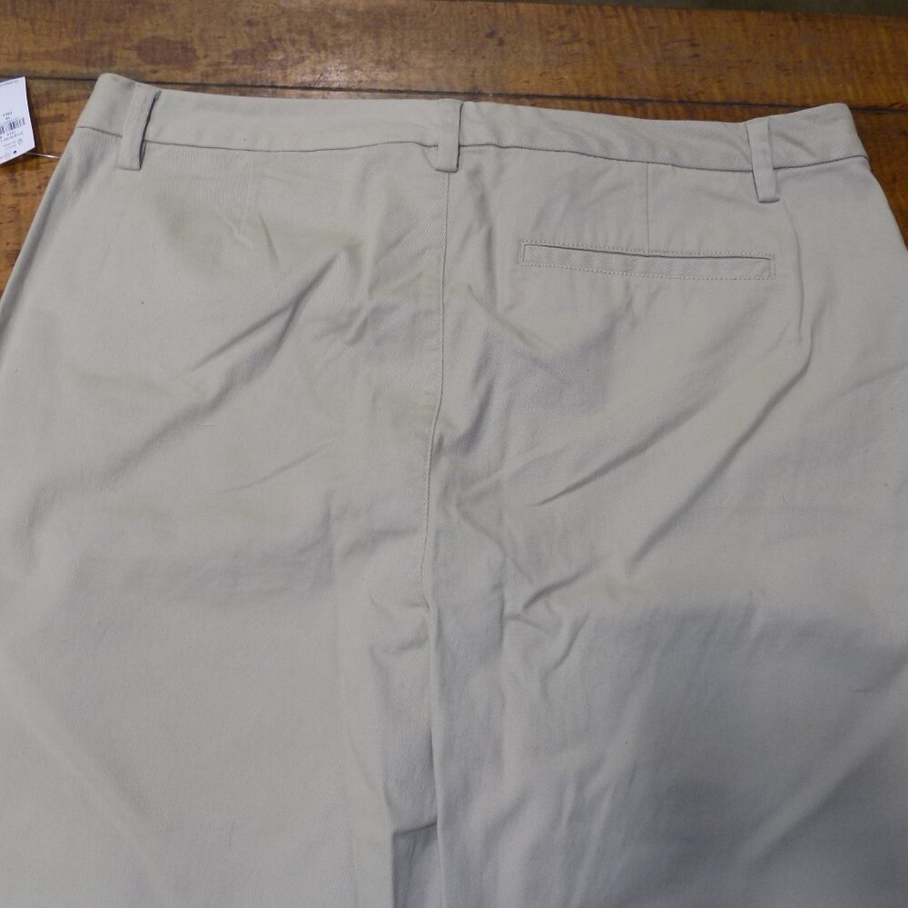 Old Navy Boot Cut Khaki Pants Women’s 16 Tall Beige Career Casual - Picture 8 of 10